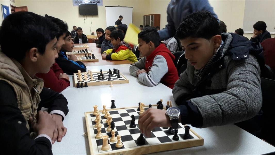 مدارس بني وليد تستعين بالشطرنج وتنس الطاولة لتنمية القدرات
