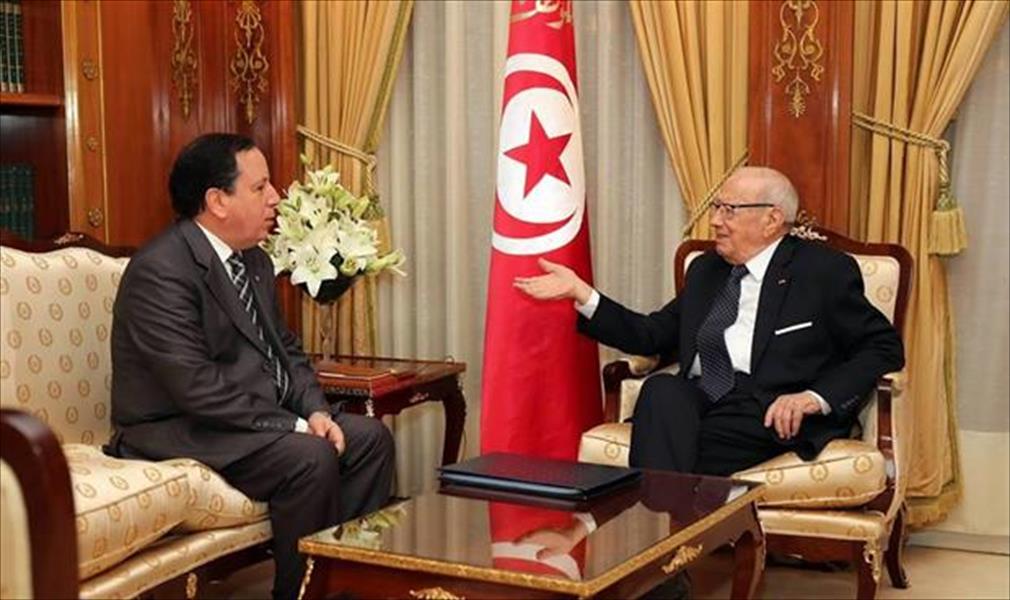 السبسي يبحث مشاركة تونس في اجتماع دول الجوار الليبي بالقاهرة