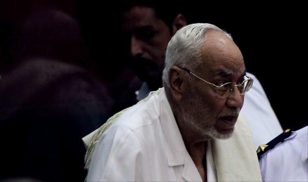 مصر: نقل مرشد الإخوان السابق المحبوس إلى مستشفى خاص