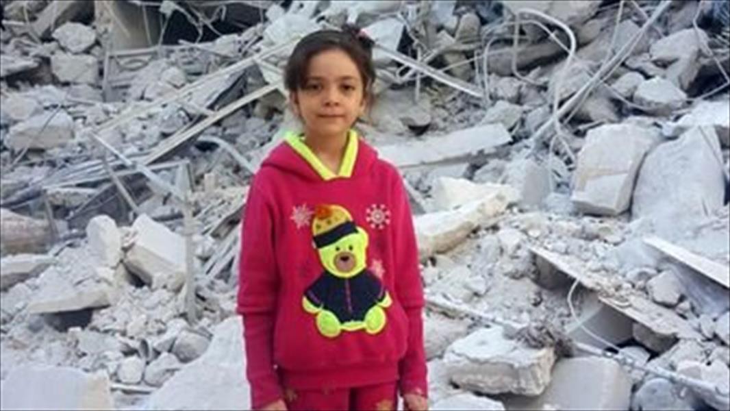 ليندساي لوهان تلتقي طفلة «تويتر» السورية