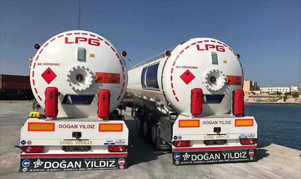 وصول 6 شاحنات لنقل الغاز المسال إلى مدينة طبرق