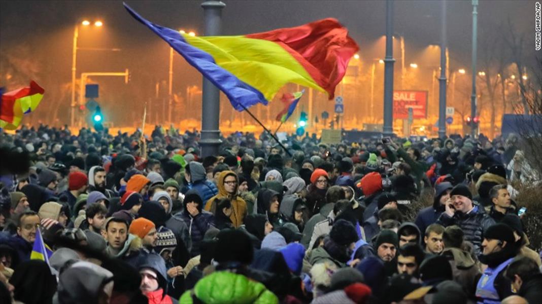 رومانيا تلغي مرسومًا يعفي المتهمين بالفساد من الملاحقة القضائية