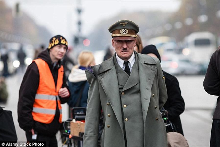 الشرطة النمساوية تبحث عن شبيه لهتلر يتجول في مسقط رأسه