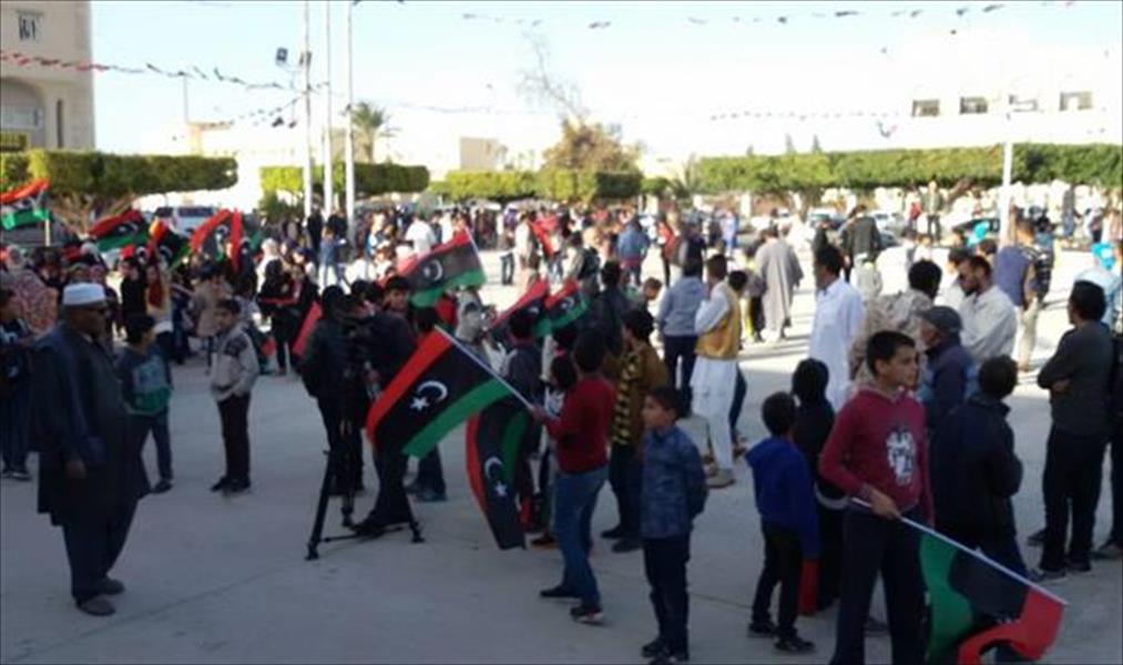 صبراتة تحتفل بثورة فبراير في ساحة التحرير