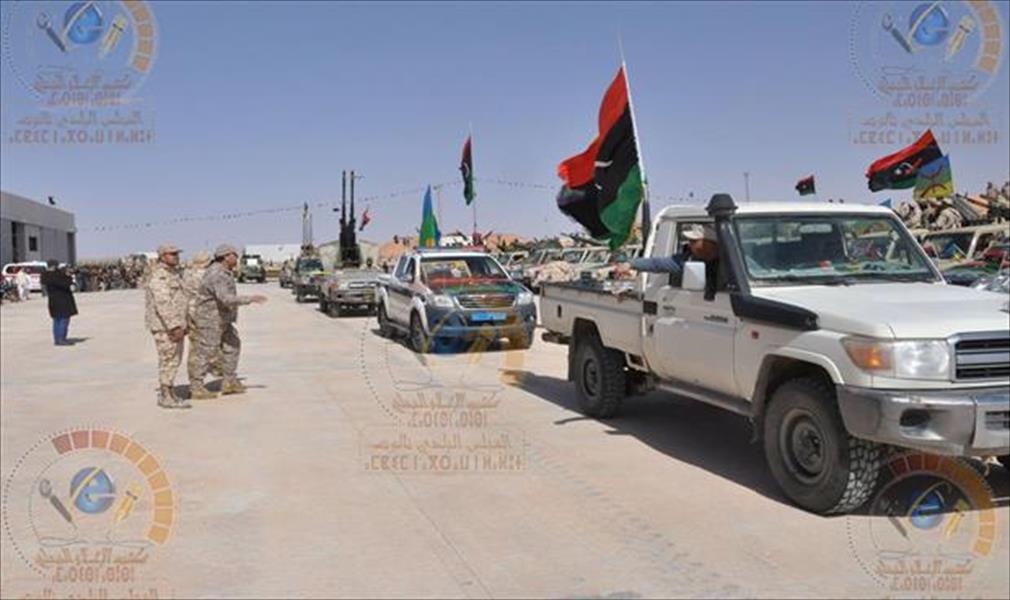 عروض عسكرية في احتفالات نالوت بثورة فبراير (صور)