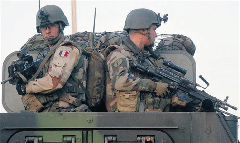 فرنسا تنشر قوة عسكرية على حدود النيجر ومالي لمكافحة الإرهاب