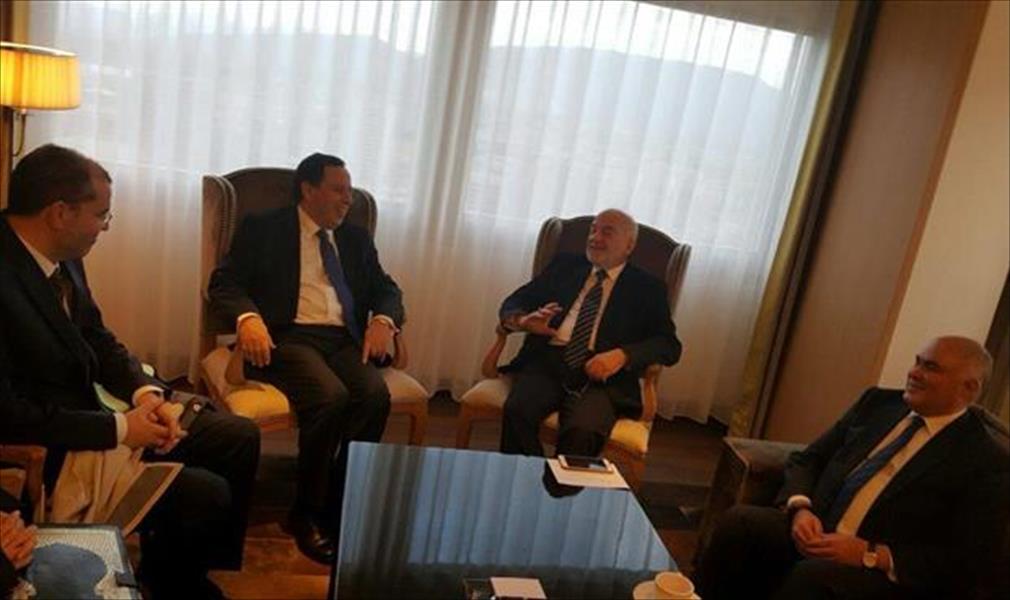 وزير الخارجية التونسي يبحث مع نظيره العراقي العلاقات بين البلدين
