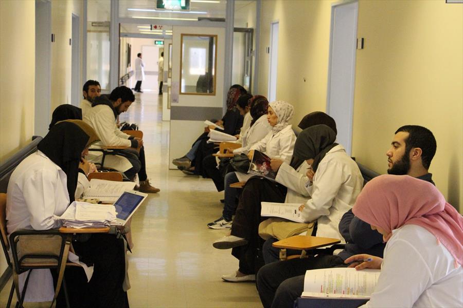 استئناف امتحان سنة خامسة باطنة بمركز بنغازي الطبي