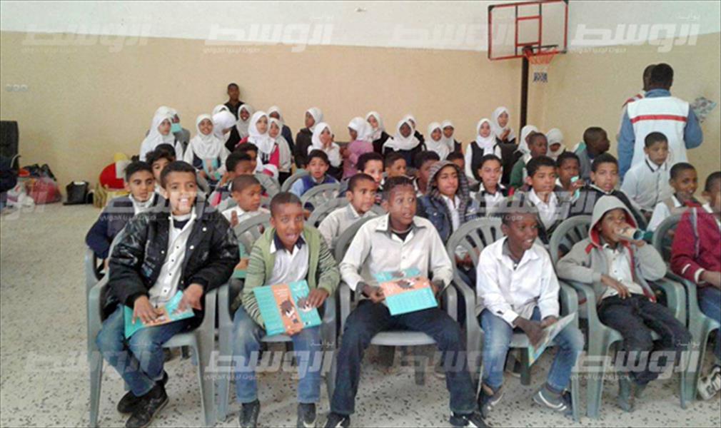 «الهلال الأحمر» تطلق برنامجًا توعويًّا لطلبة المدارس الابتدائية في سبها