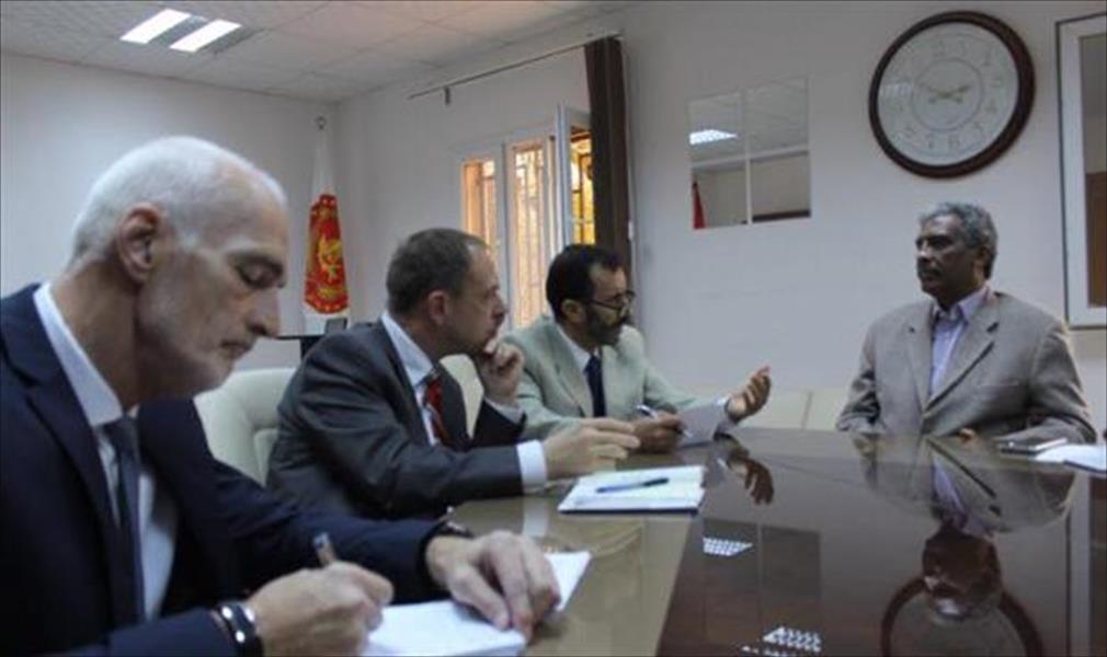 السفير الألماني في طرابلس يبدي استعداد بلاده لدعم «الحرس الرئاسي»