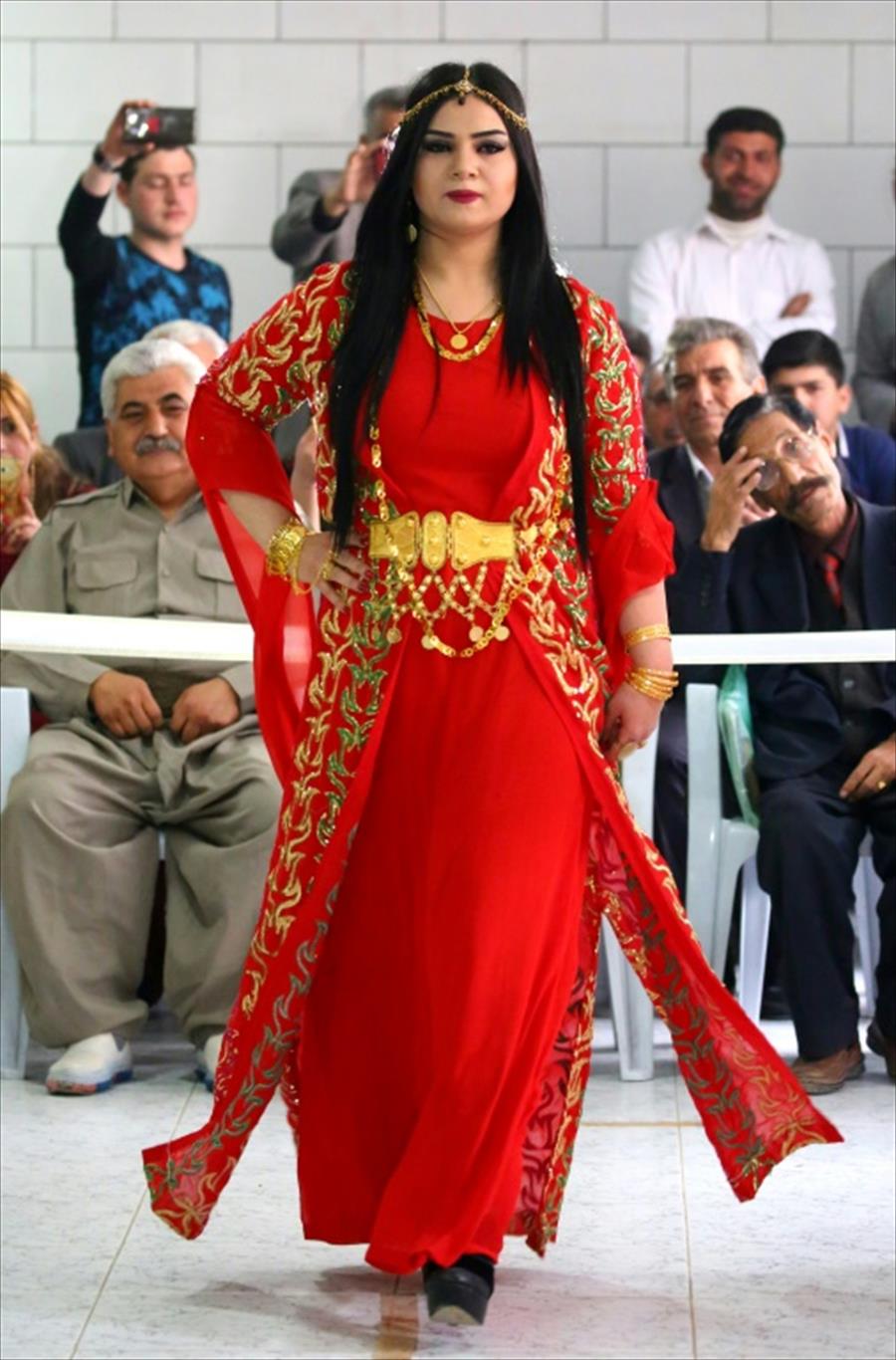 أول عرض للأزياء الكردية التقليدية في سورية