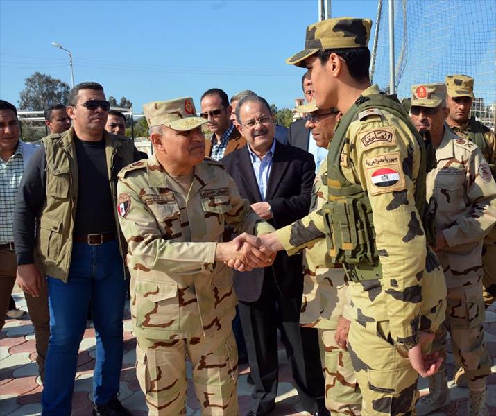 وزيرا الدفاع والداخلية يزوران العريش: «لا تهاون في حماية أمن مصر» 