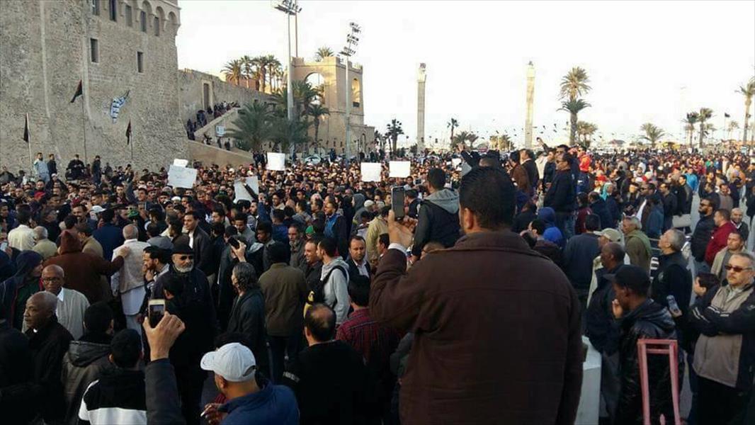 نواب من مصراتة: نطالب «الرئاسي» بالاعتذار عما بدر من إساءات بحق مدينتنا في تظاهرة «الشهداء»