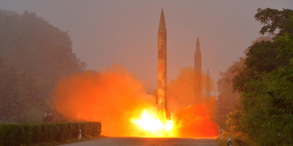 كوريا الشمالية تختبر محركًا صاروخيًا جديدًا بالتزامن مع وصول تيلرسون للصين