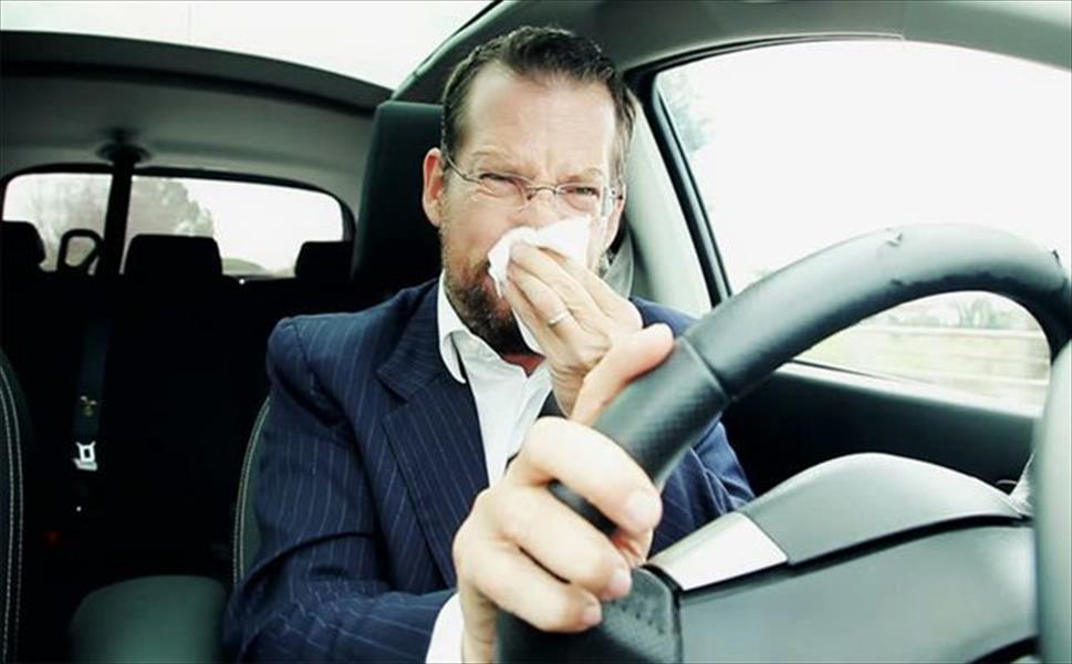 تخلص من رائحة العفن في السيارة