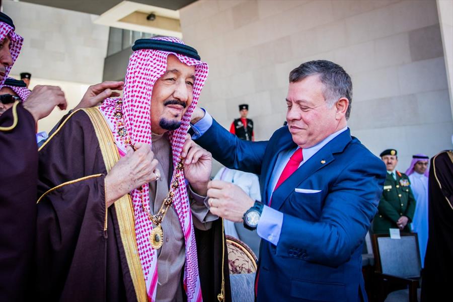 بالصور: «استقبال شعبي مهيب» لملك السعودية بالأردن