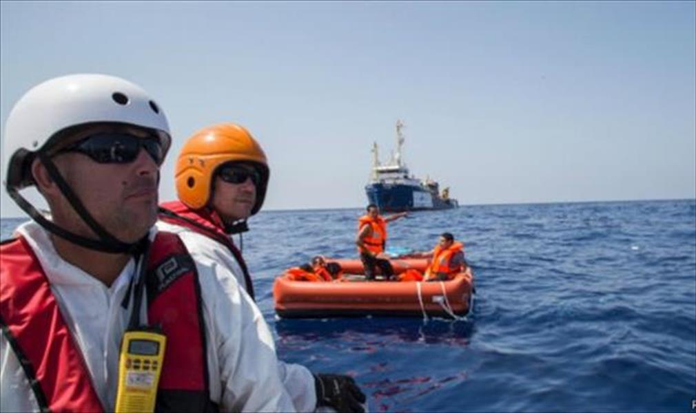 منظمة الهجرة: نجاة شخص وفقدان 146 شخصًا في تحطم قارب قبالة السواحل الليبية