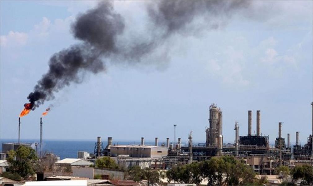 الصراع على النفـط يصل إلى محطة «الاختصاصـات»