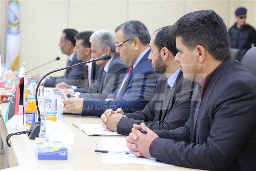 عقوب يترأس اجتماعًا موسعًا لعمداء جامعات ليبية في البيضاء‎