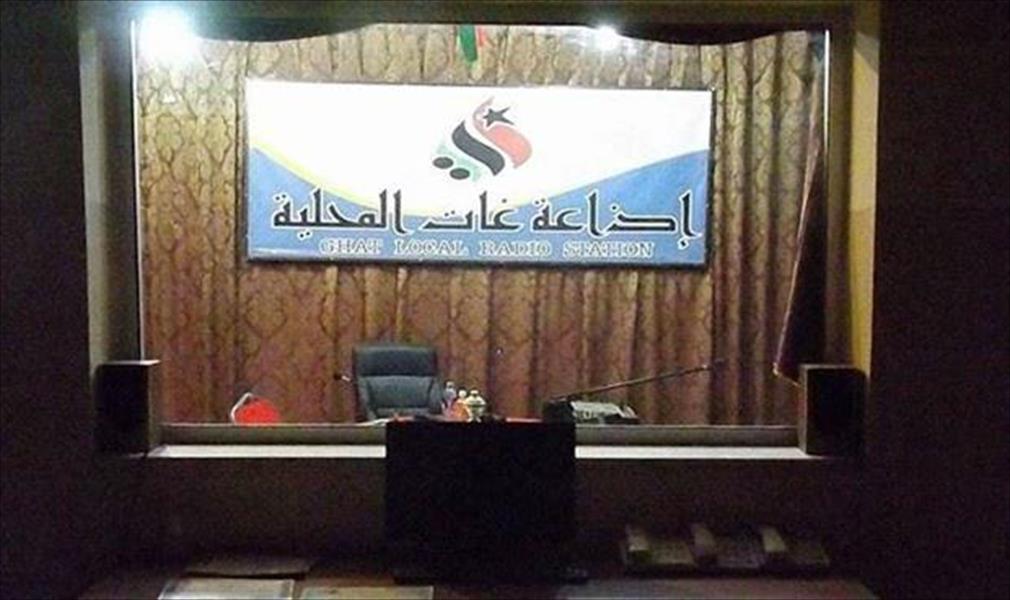 مدير إذاعة غات يشتكي نقص الإمكانات ويحمّل المجلس البلدي المسؤولية