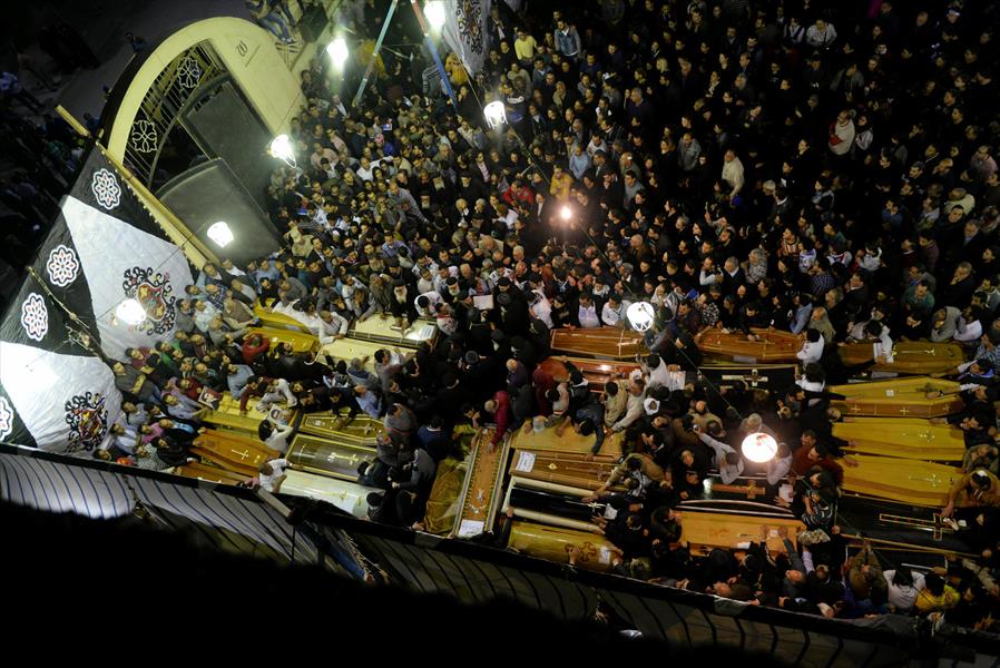 الكنائس المصرية تشيع ضحايا التفجيرات «الإرهابية»