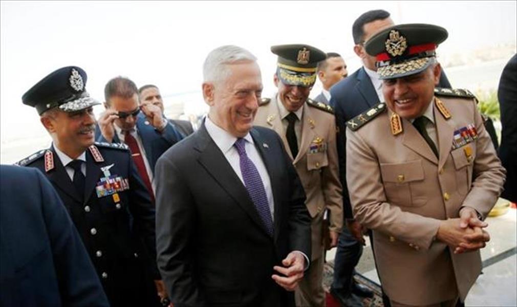 وزير الدفاع الأميركي يصل القاهرة لتعزيز التقارب مع مصر