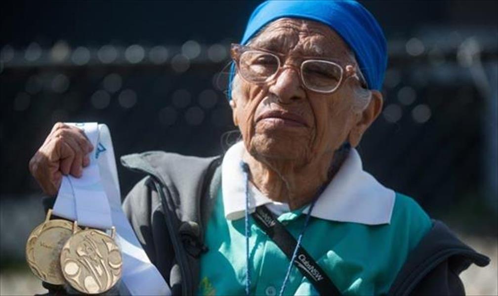 بالصور: معمرة هندية تبلغ 101 عام تحرز ذهبية ركض في نيوزيلندا