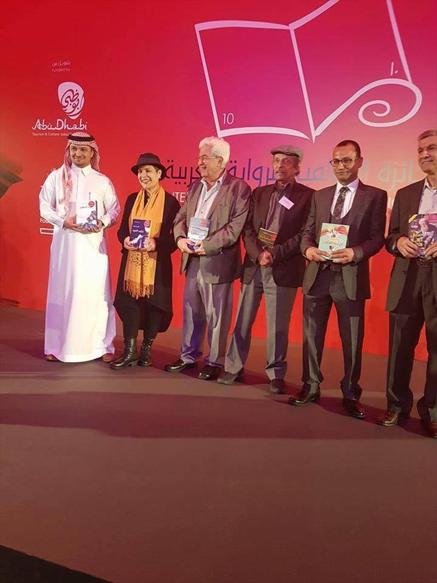 فوز السعودي «محمد حسن علوان» بجائزة البوكر العربية