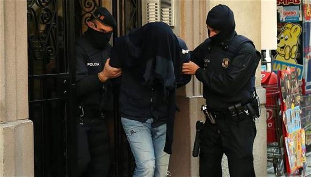 إسبانيا تعتقل مصريًا وإسبانيًا يشتبه بارتباطهما بـ«داعش»