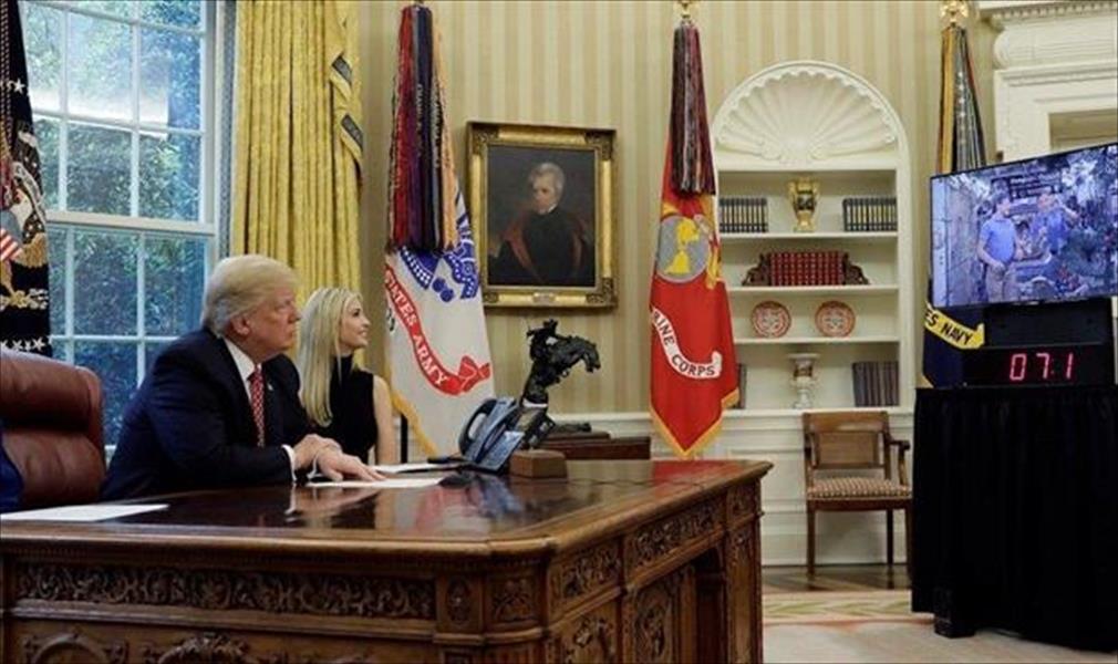 وظيفة «الزر الأحمر» الموجود على مكتب ترامب