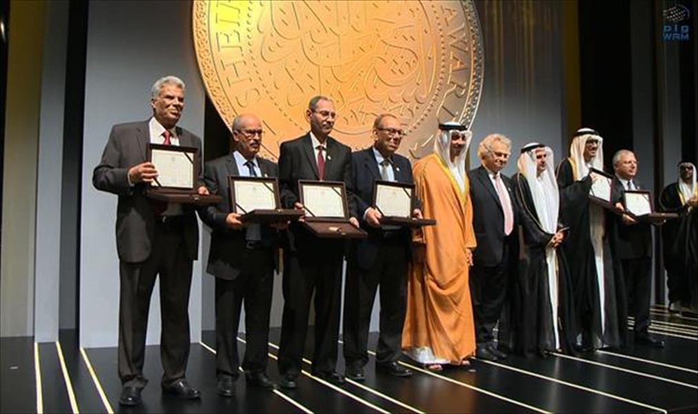 تكريم الفائزين بجائزة الشيخ زايد للكتاب