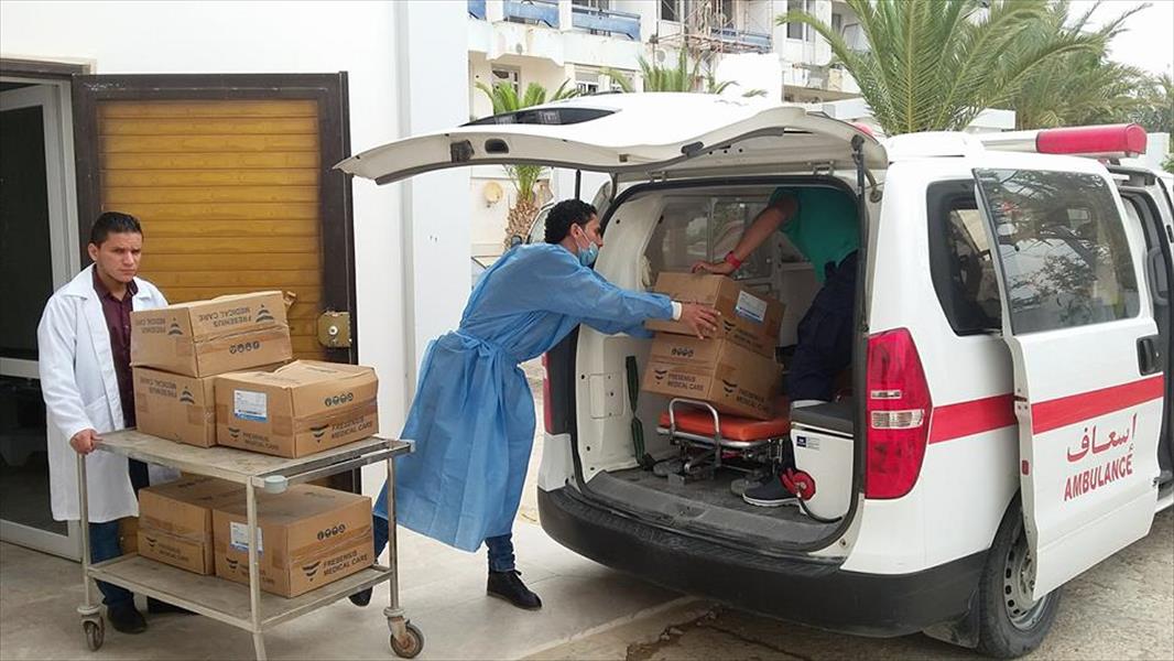مركز غسيل الكلى بمصراتة يقدم مساعدات لمستشفى ابن سينا بسرت