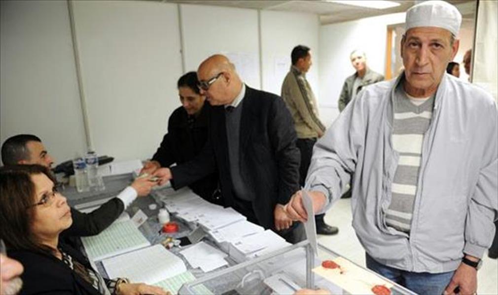 الجزائريون يختارون برلمانًا جديدًا وسط «هواجس عقاب جماعي»