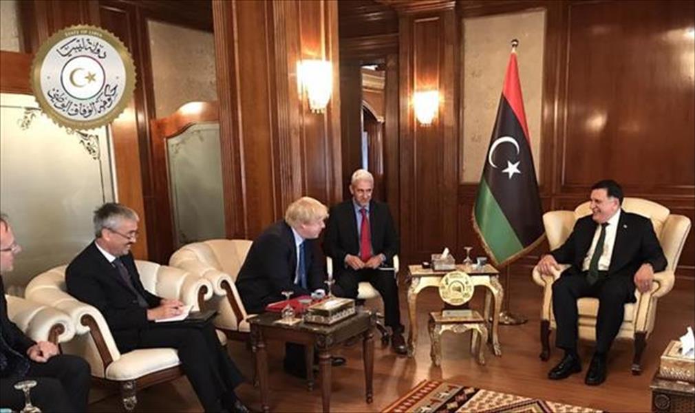 رئيس المجلس الرئاسي يستقبل وزير الخارجية البريطاني في طرابلس