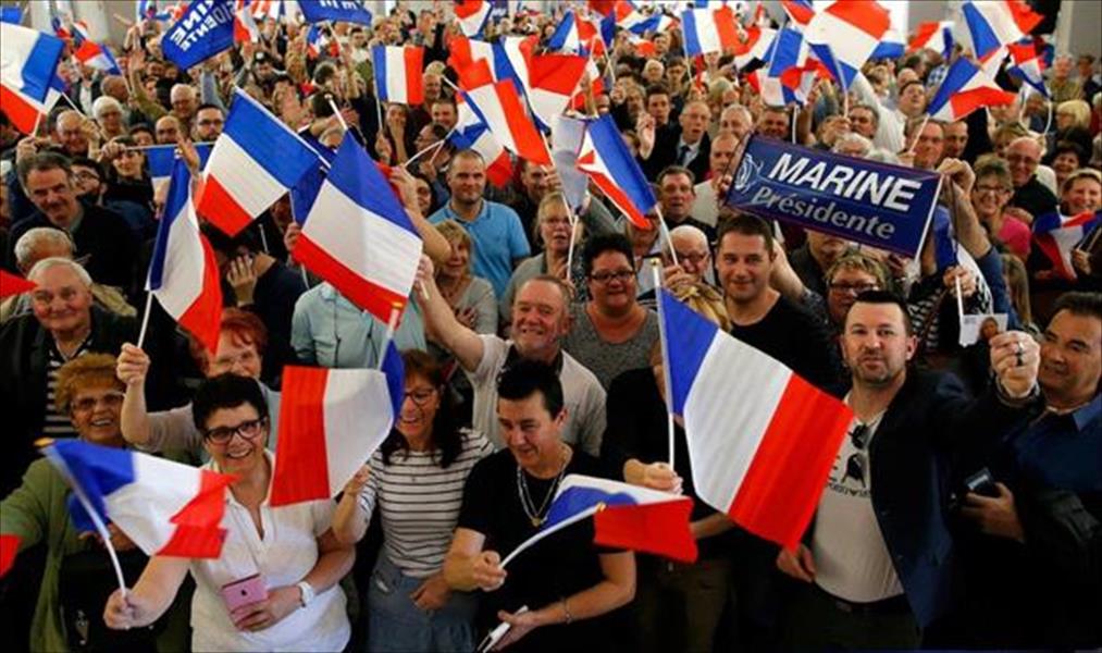 47.5 مليون فرنسي يحسمون اليوم مستقبل الجمهورية الخامسة