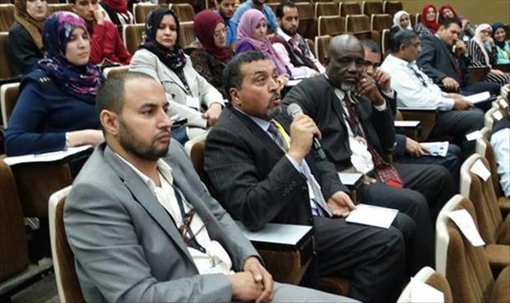 اختتام المؤتمر الليبي الثاني في الكيمياء وتطبيقاتها بجامعة بنغازي