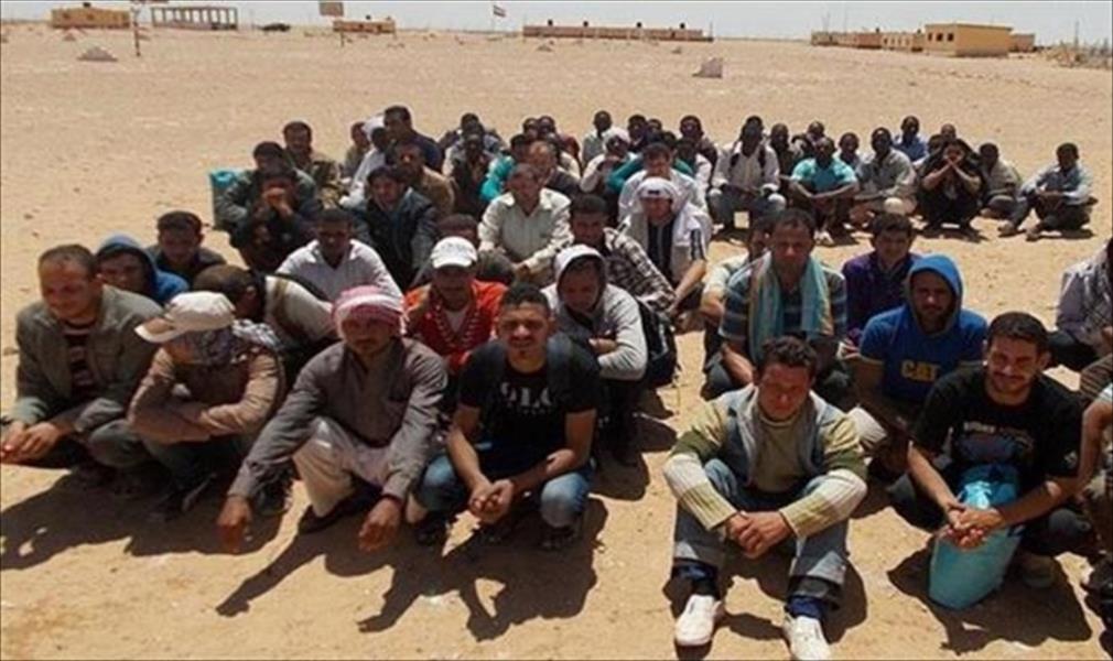 مصر تحبط تسلل 22 مهاجرًا بطريقة غير شرعية إلى ليبيا