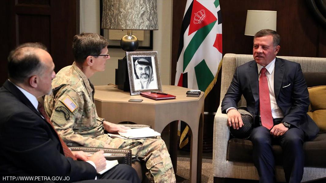 ملك الأردن يلتقي قيادات عسكرية أميركية وإيطالية