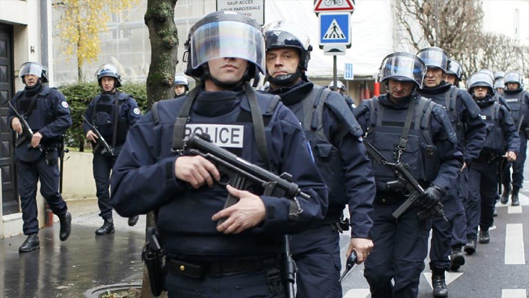 فرنسا تحقق مع جزائري تورط في هجمات نفذها متطرفون في 2015