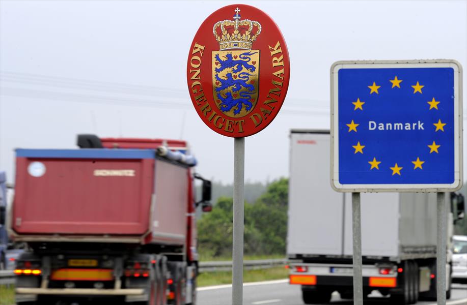 الدنمارك تتحدى الاتحاد الأوروبي وتمدد القيود على حدودها