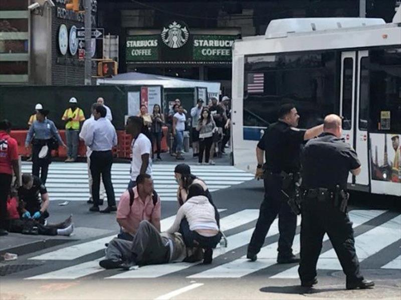 مصرع شخص وإصابة 12 آخرين جراء حادث دهس في نيويورك
