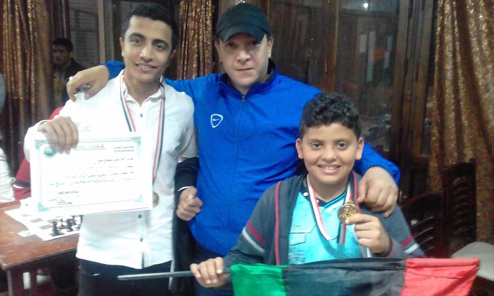 البطل الليبي يوسف الحصادي ينتزع الذهبية في بطولة الشطرنج المصرية