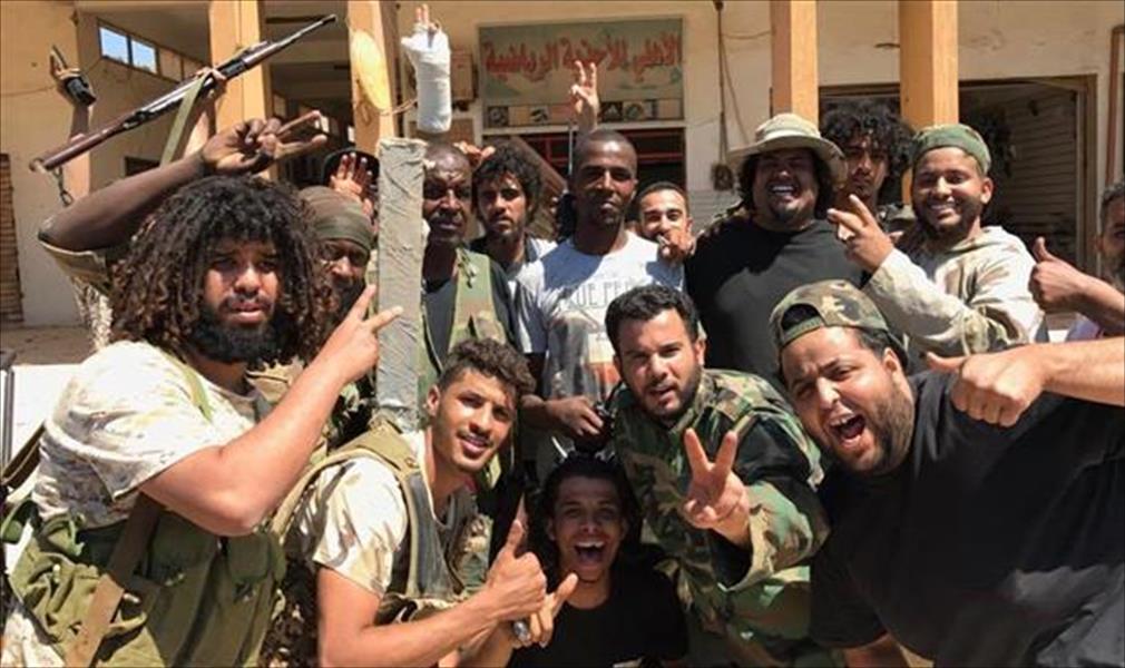 الشهيبي: تفكيك 30 لغمًا وإصابة عنصرين بالقوات الخاصة خلال السيطرة على سوق العرب