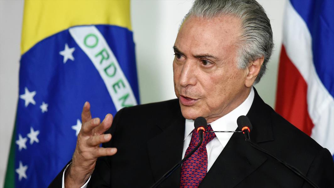 الرئيس البرازيلي يتمسك بمنصبه ويصر على تطبيق الإصلاحات