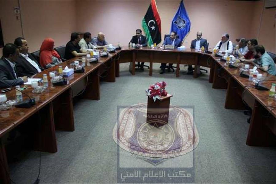 الخوجة يجتمع بعدد من أعضاء مجلس النواب في طرابلس