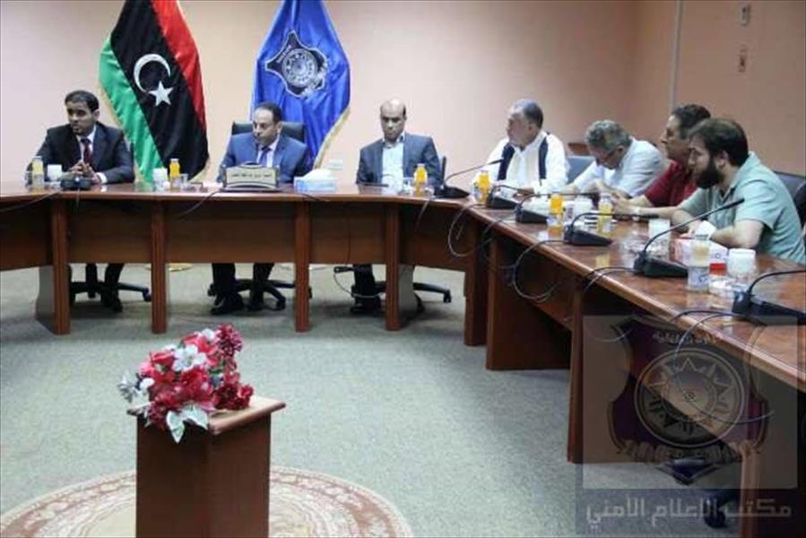 الخوجة يبحث مع أعضاء من مجلس النواب جهود بسط الأمن في طرابلس