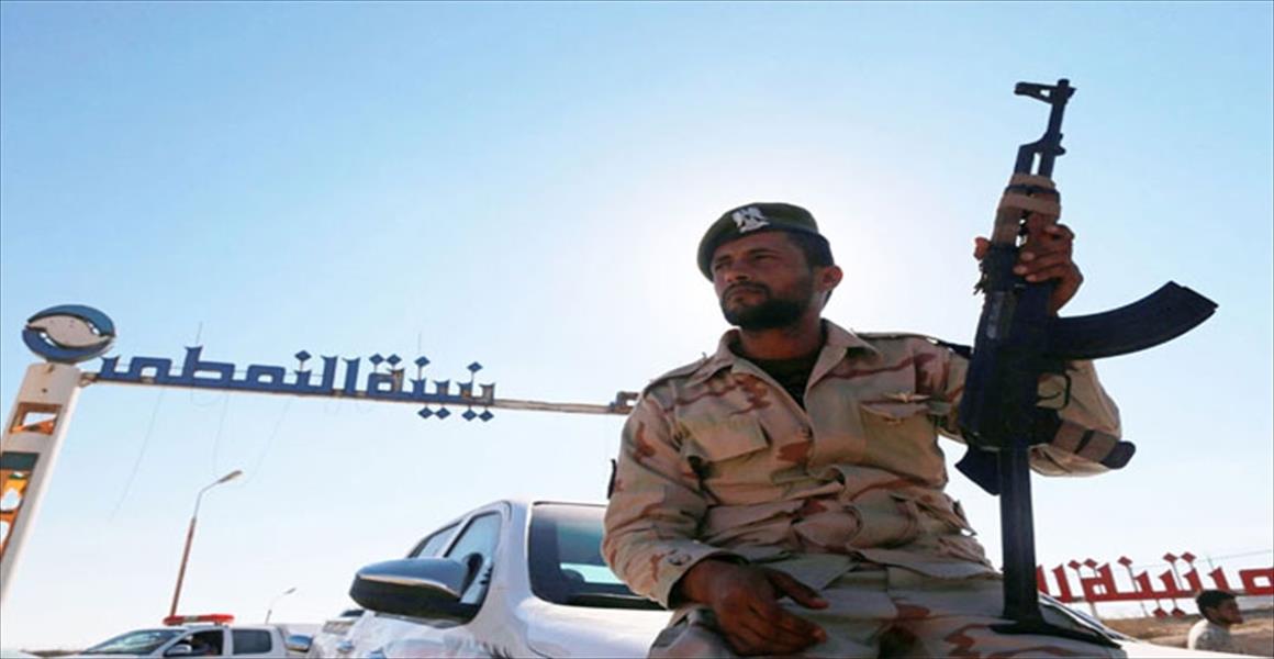 «بلومبرغ»: غياب العمالة الأجنبية يعرقل تعافي إنتاج ليبيا النفطي