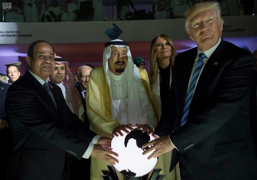 ترامب يتوقع «بداية نهاية» الإرهاب بعزل قطر