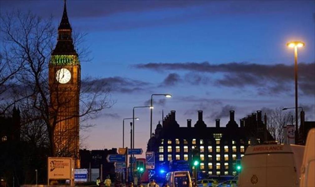 توقيف رجل يحمل سكينًا قرب البرلمان البريطاني