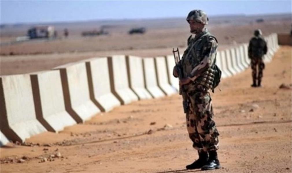 الجيش الجزائري يوقف متسللين عبر الحدود مع ليبيا